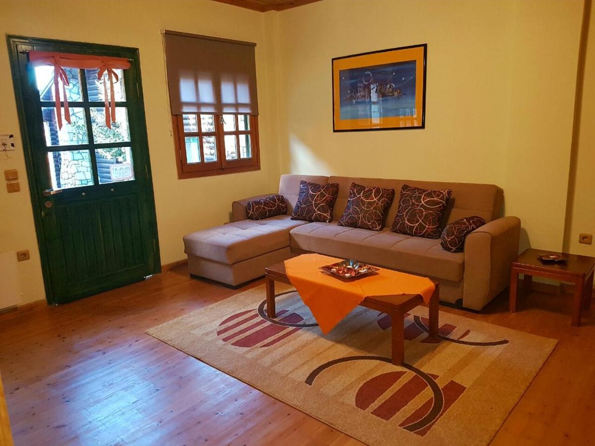 House On The Mountain Villa Eptalofos Luaran gambar